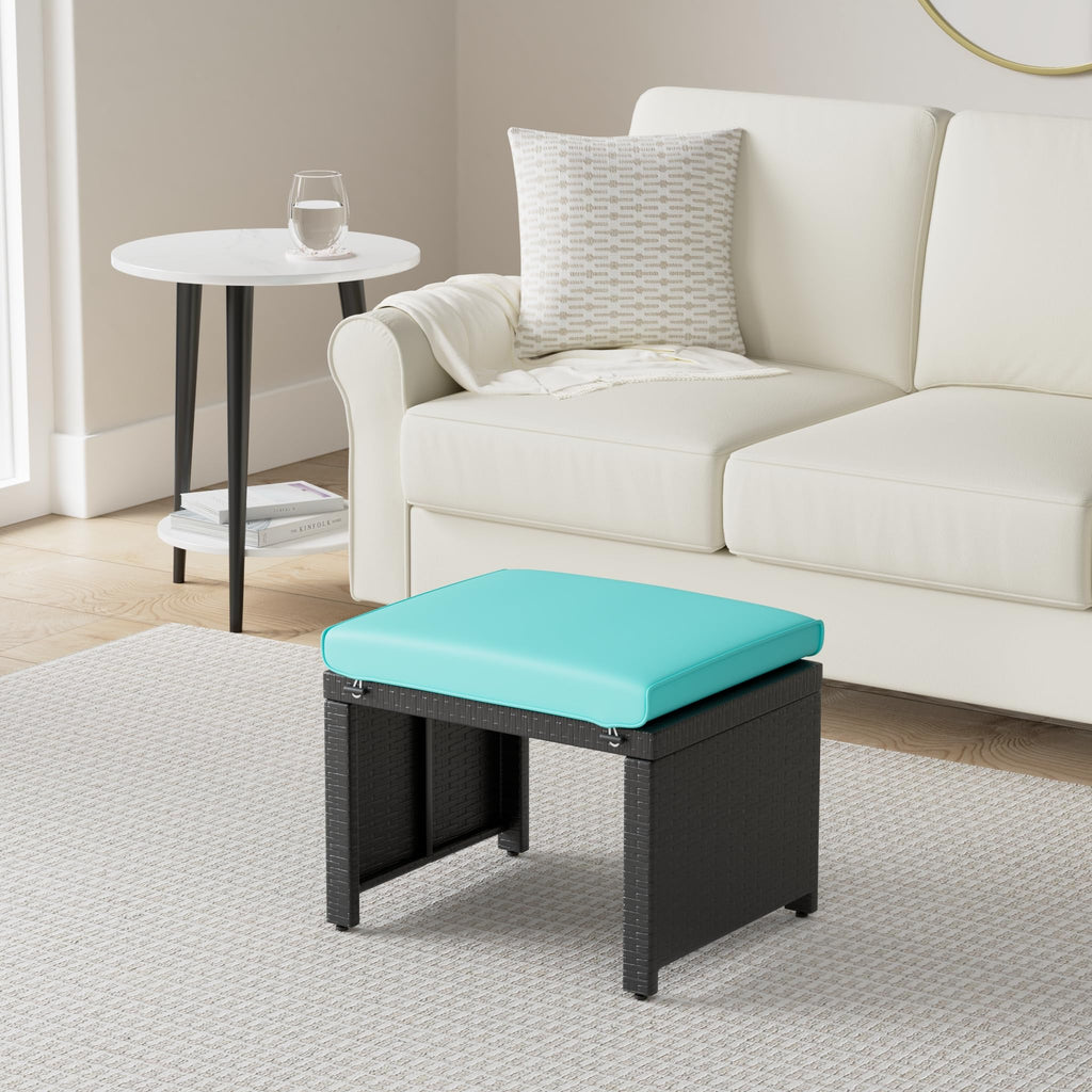 Set of 2 Wicker Ottomans with Removable Cushions R4220